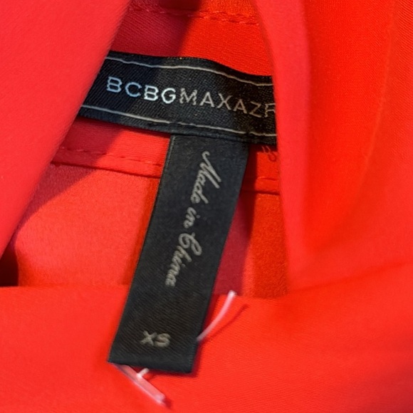 BCBGMAXAZRIA Remmie Open-Back Peplum Halter Top red - Picture 10 of 12